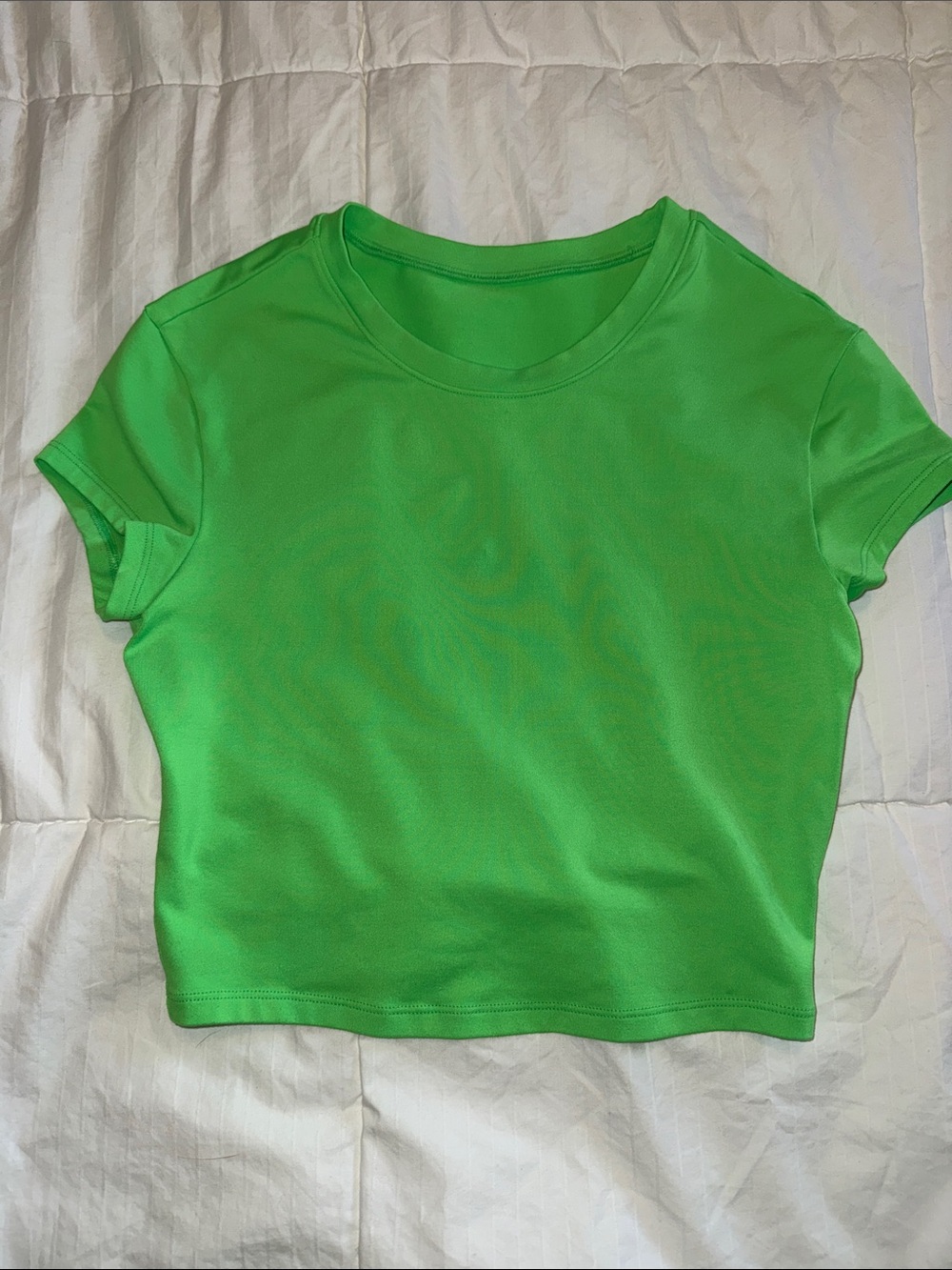 ALO Yoga Bright Green Short Sleeve Crop Top